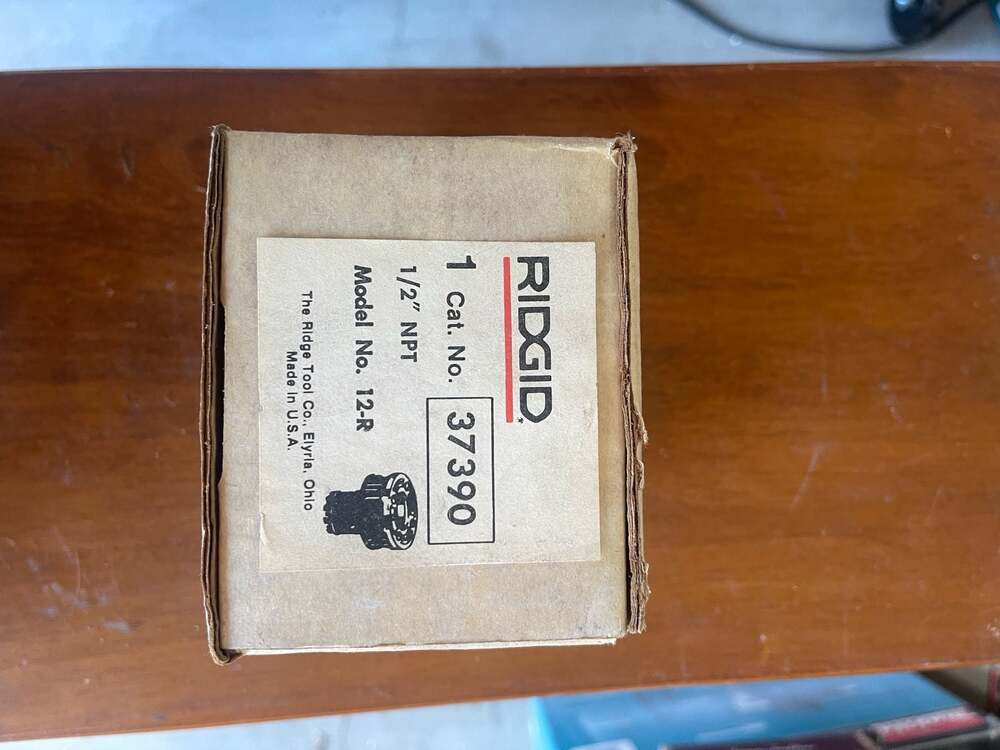 RIDGID 37390 Model 12-R 1/2" NPT Complete Hand Threader Die Head